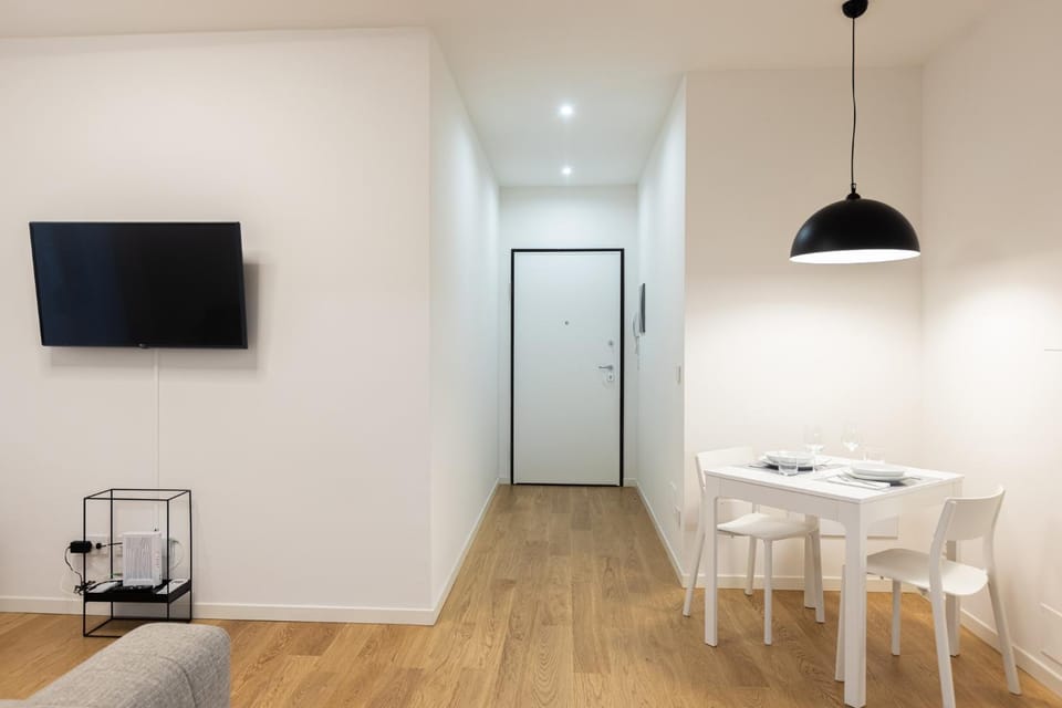 TV and multimedia, Living room, Dining area