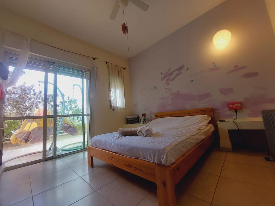 הממלכה הקסומה של מאיה ושלושת הפיות House in North District