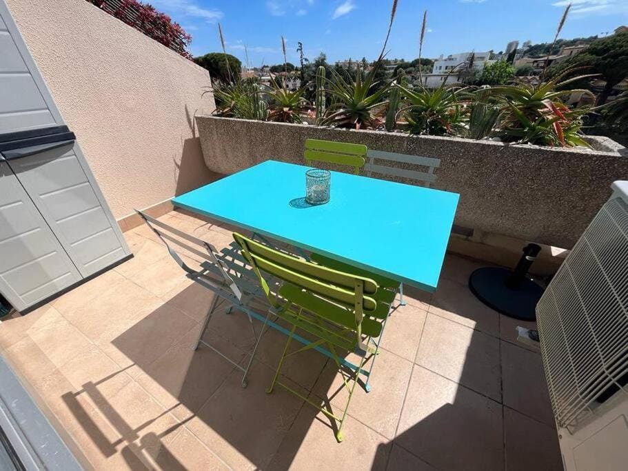 View (from property/room), Balcony/Terrace, Pool view
