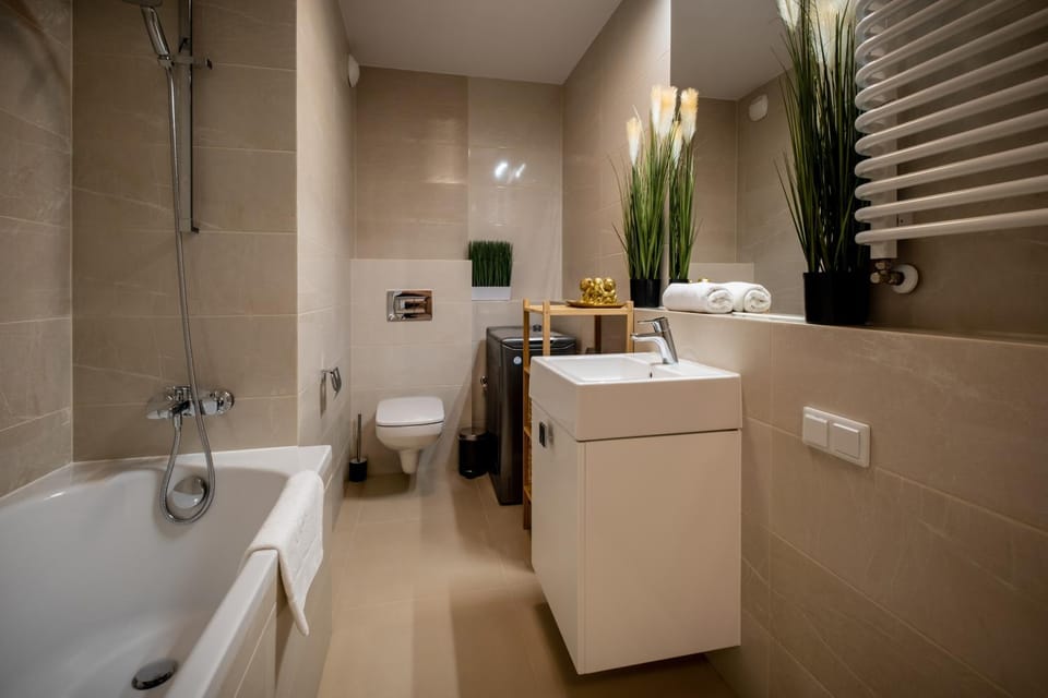 Toilet, Bathroom, Bath, towels