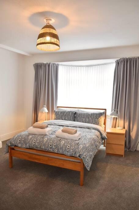 Large Comfortable Home - Newcastle House in Newcastle upon Tyne