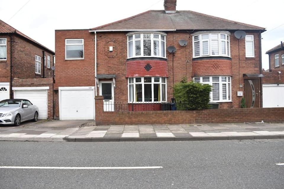 Large Comfortable Home - Newcastle House in Newcastle upon Tyne