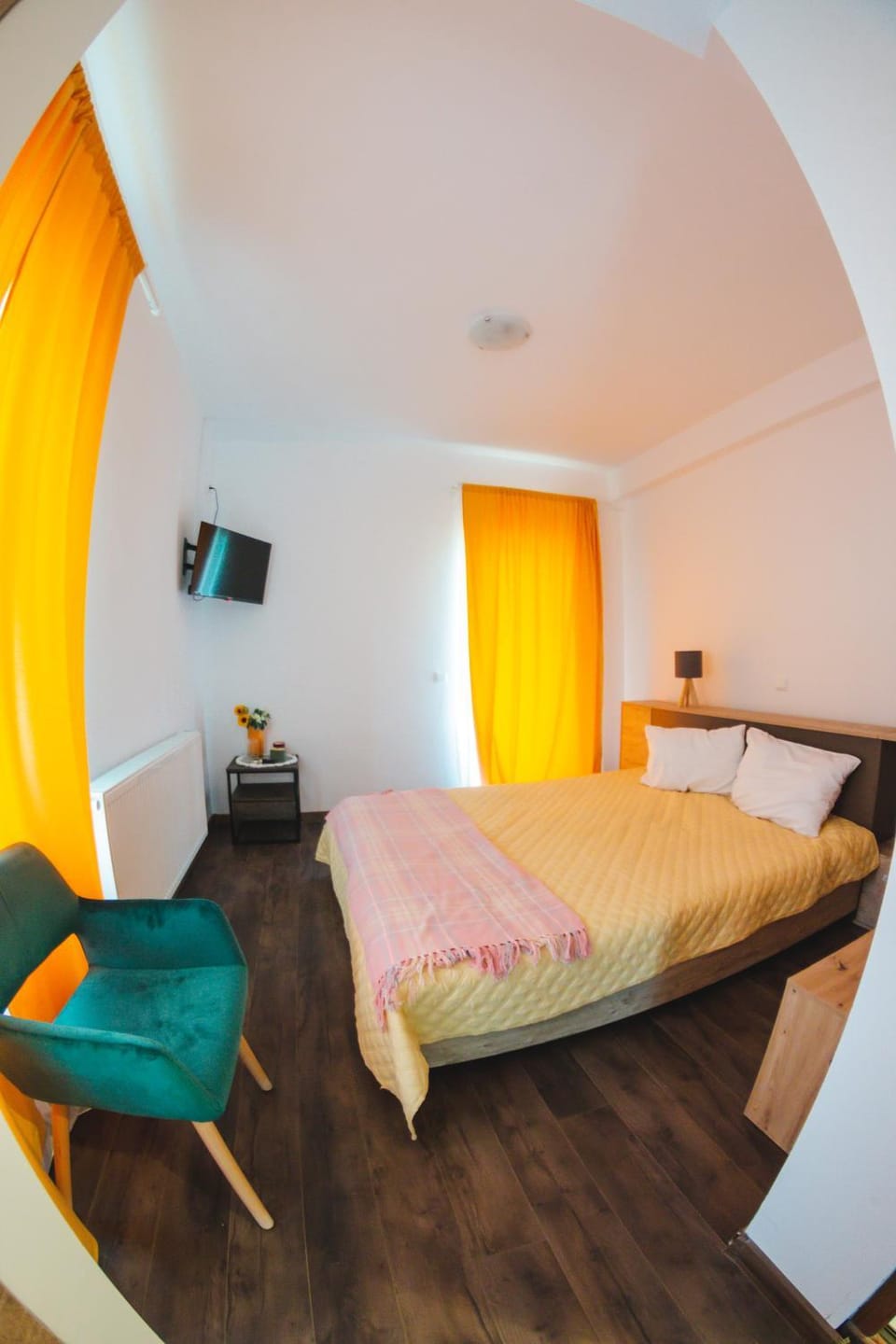 Pensiunea La nenea Iancu Bed and Breakfast in Romania