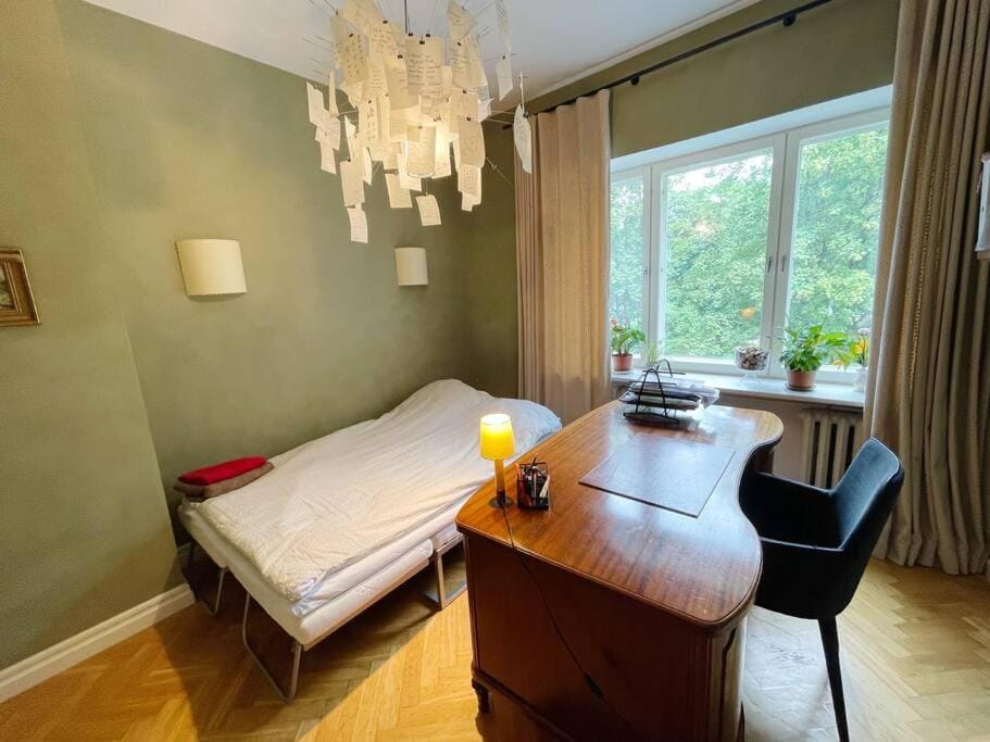 Bed, Photo of the whole room
