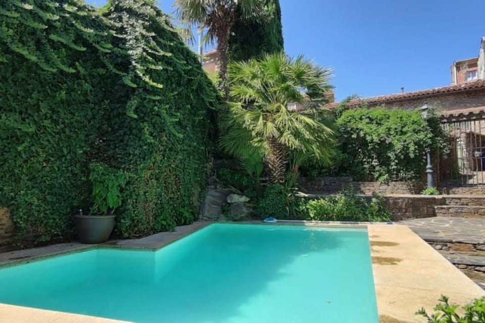 Garden, Swimming pool, Swimming pool