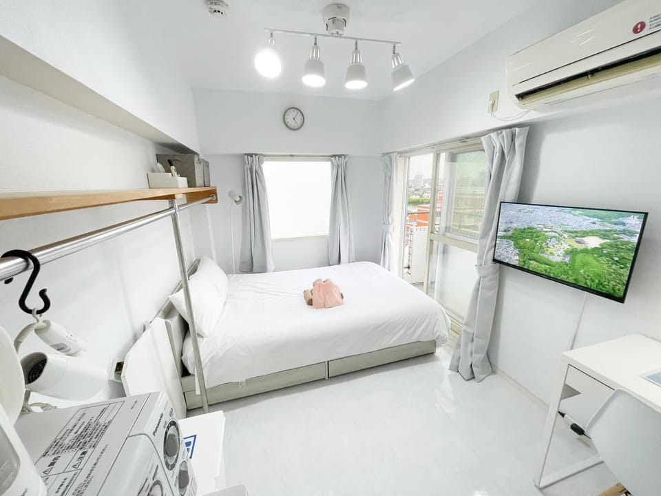 SC Hotel Kameari #911 - Newly Renovated Corner Room High Floor Near Station Mall Disney Access Apartment in Japan