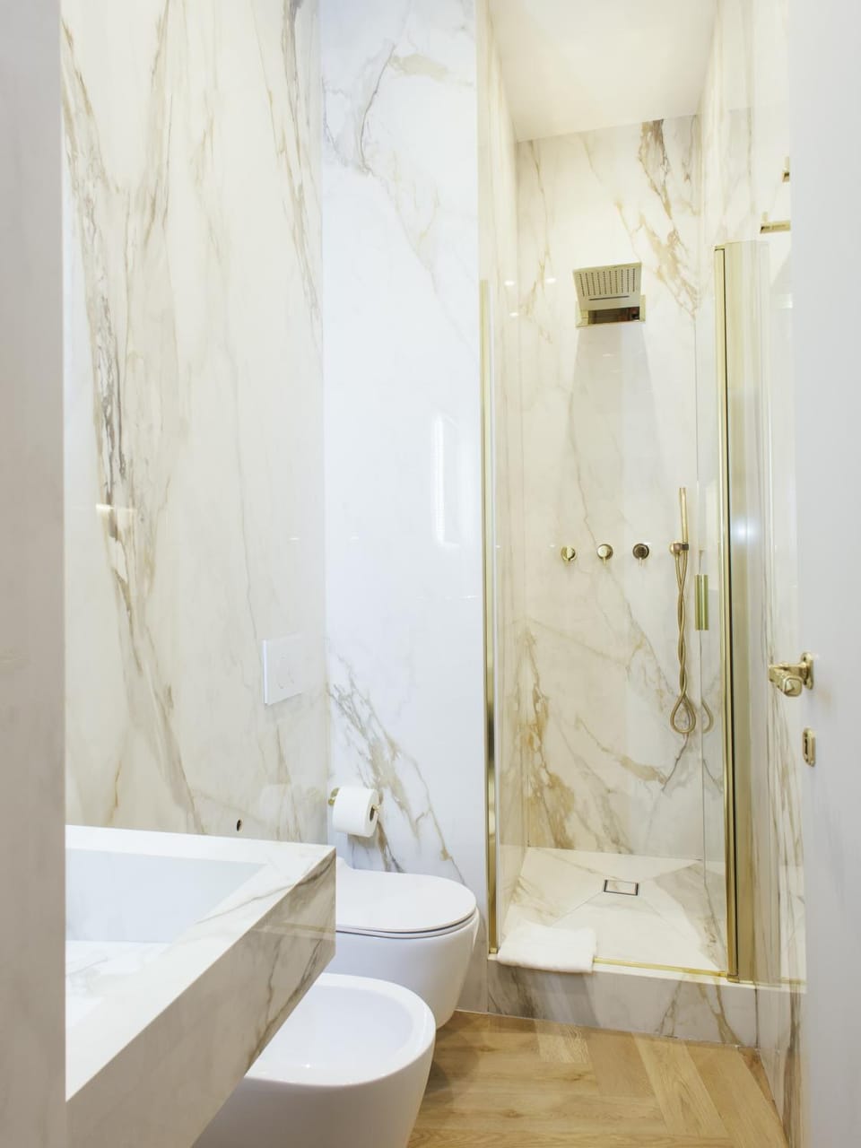 Shower, Toilet, Bathroom, bidet, towels