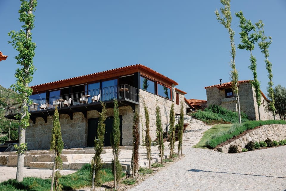 Property building, Restaurant/places to eat, Breakfast