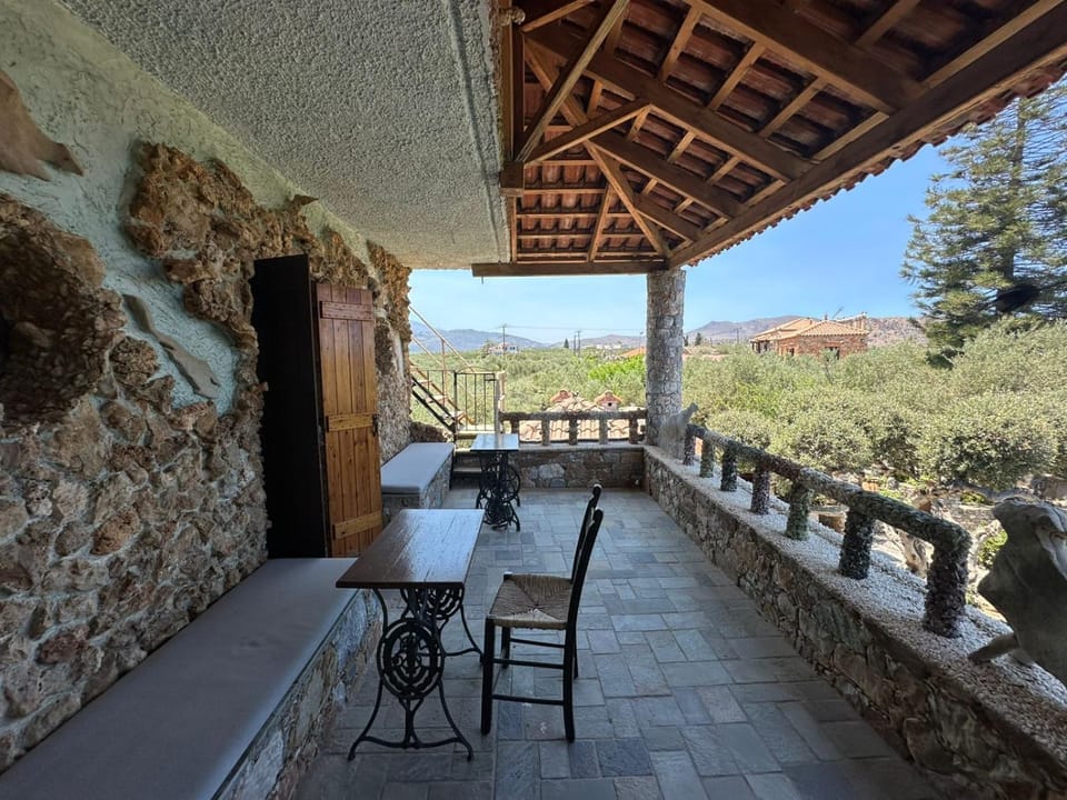 Natural landscape, View (from property/room), Balcony/Terrace