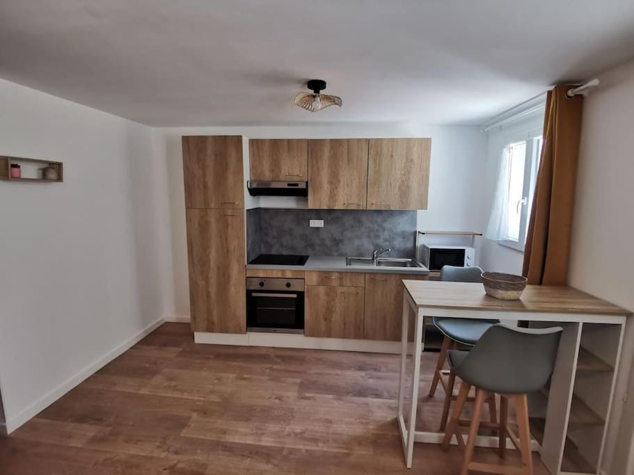 Appartement de 30m2 pour 2 personnes Venaco Apartment in Corsica