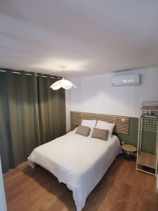 Appartement de 30m2 pour 2 personnes Venaco Apartment in Corsica