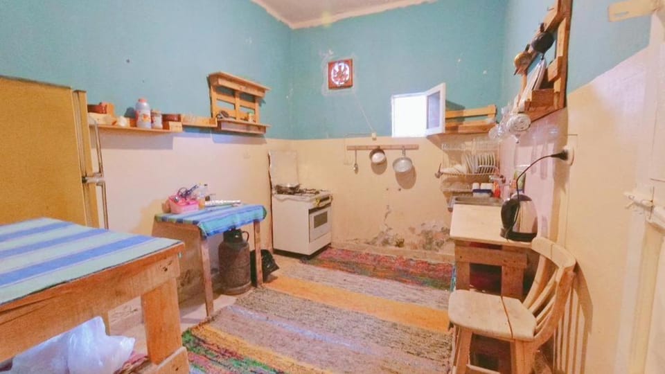 Kitchen or kitchenette, Communal kitchen