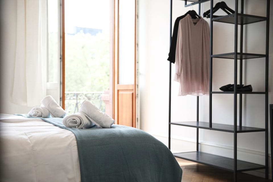 Bed, Photo of the whole room, Bedroom, towels, wardrobe