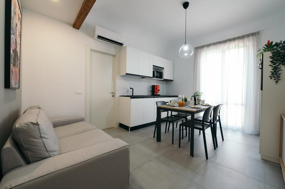 Kitchen or kitchenette, Living room, Dining area