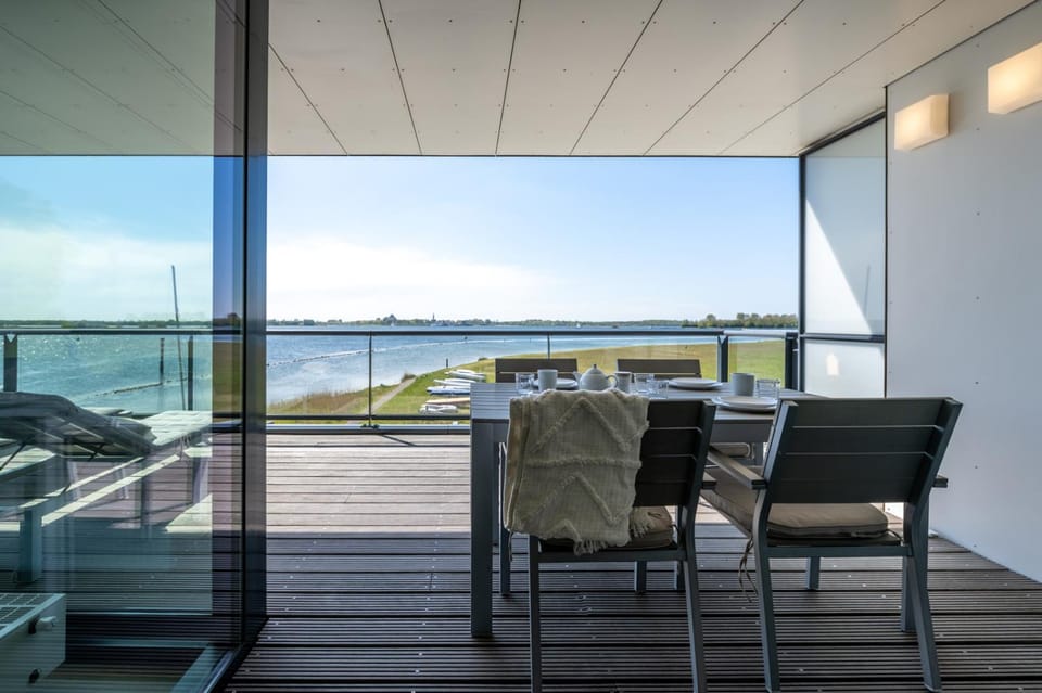 Veerse Muze Apartment in Kamperland