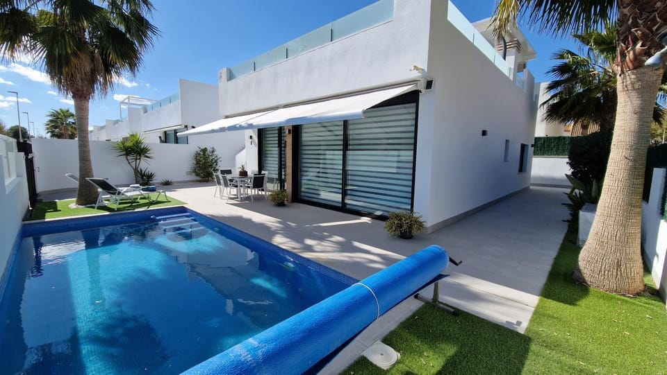 Garden, Swimming pool