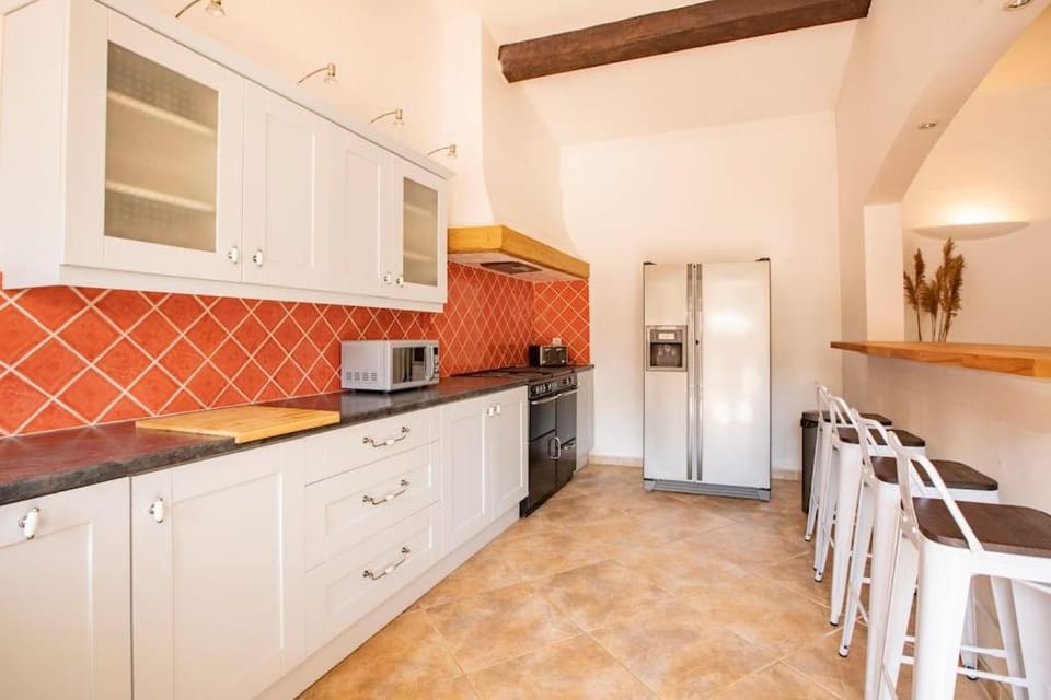 Villa Pastel Villa in Gassin