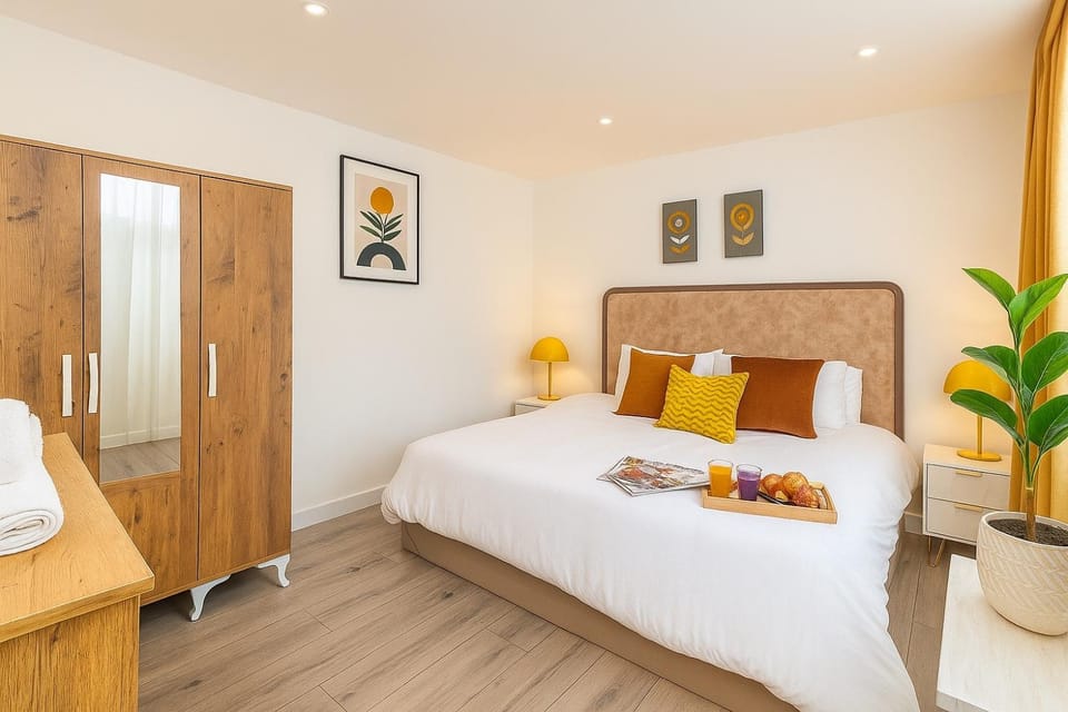 1 Minute Walk to JR John Radcliffe Hospital, The Lincoln Modern 2 bedrooms 2 bathrooms Apartment, Walking Distance to Oxford Brookes University Apartment in Oxford