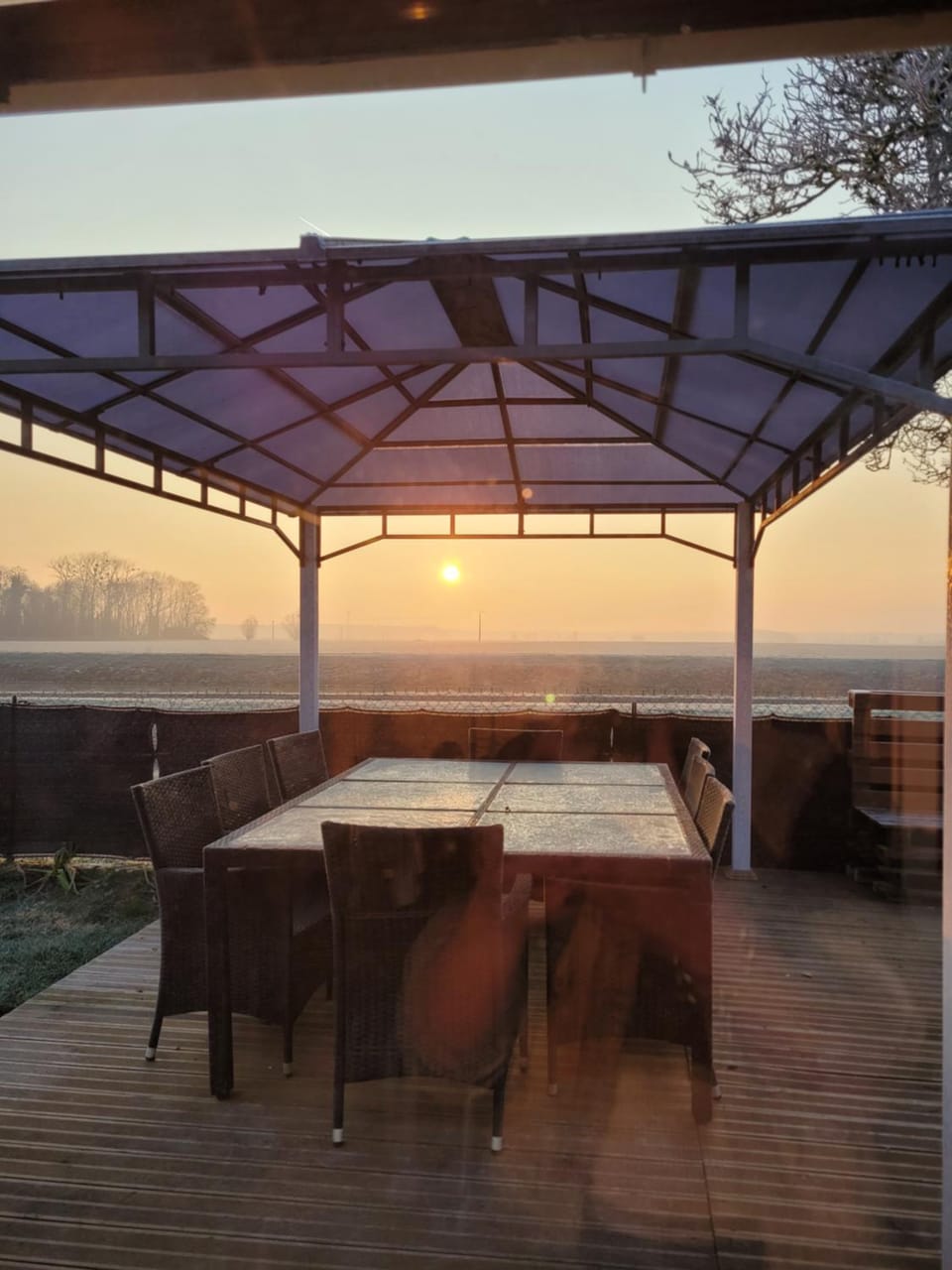 Patio, View (from property/room), Balcony/Terrace, Dining area, Sunrise