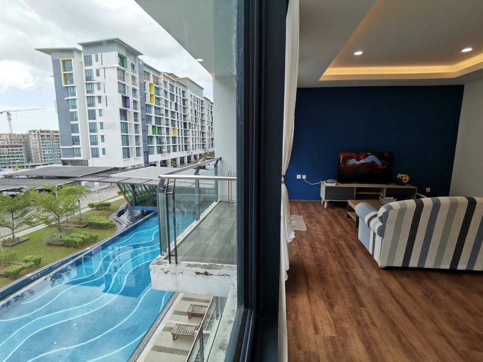 Balcony/Terrace, Pool view