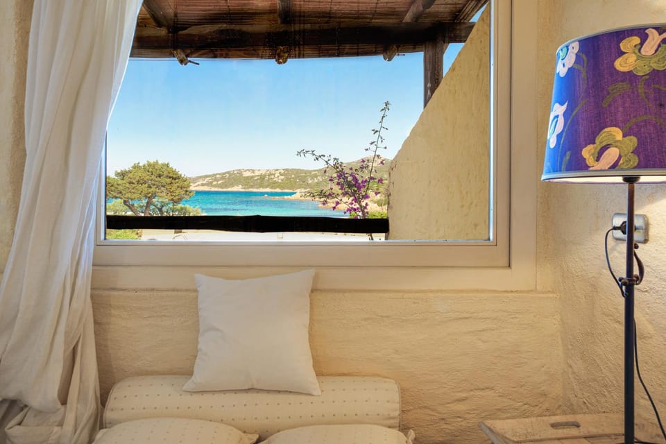 Property building, Living room, Sea view