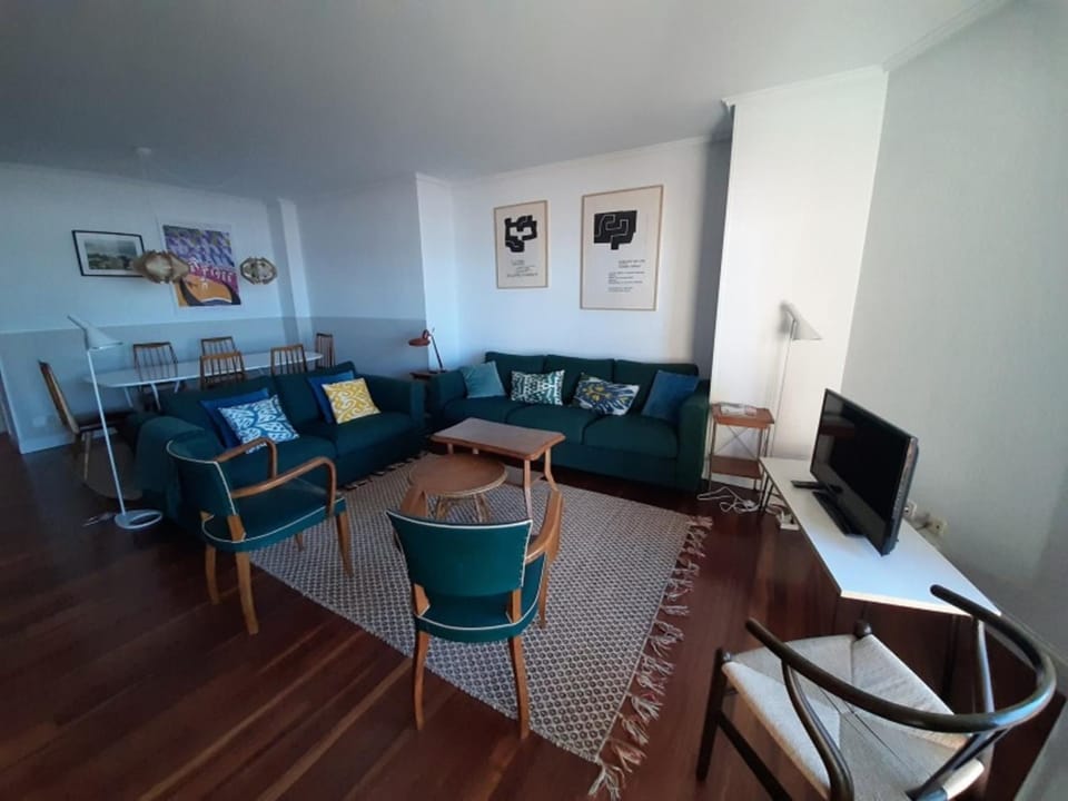 Communal lounge/ TV room, Living room