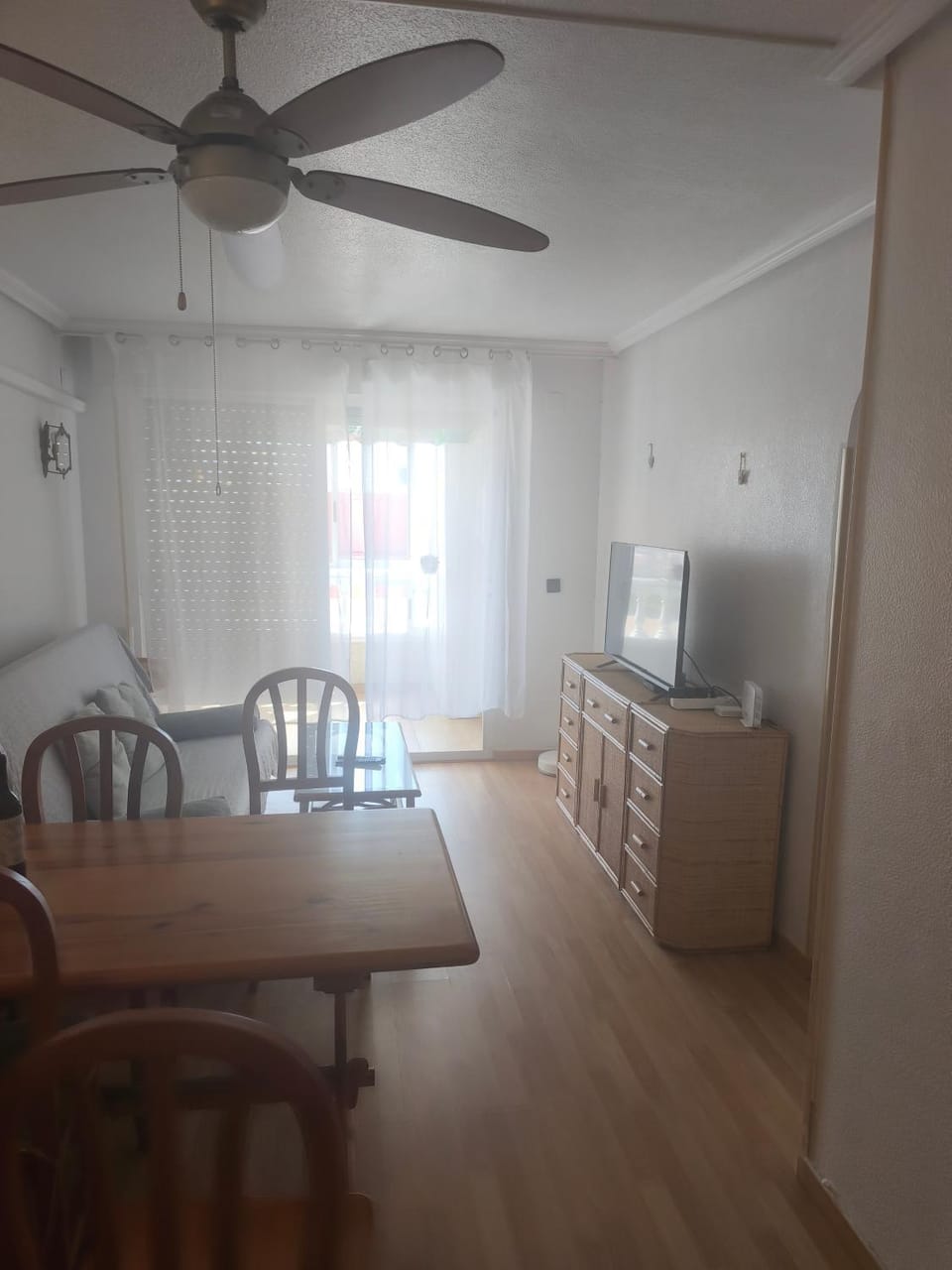Communal lounge/ TV room, TV and multimedia, Living room, Seating area, Dining area, Evening entertainment