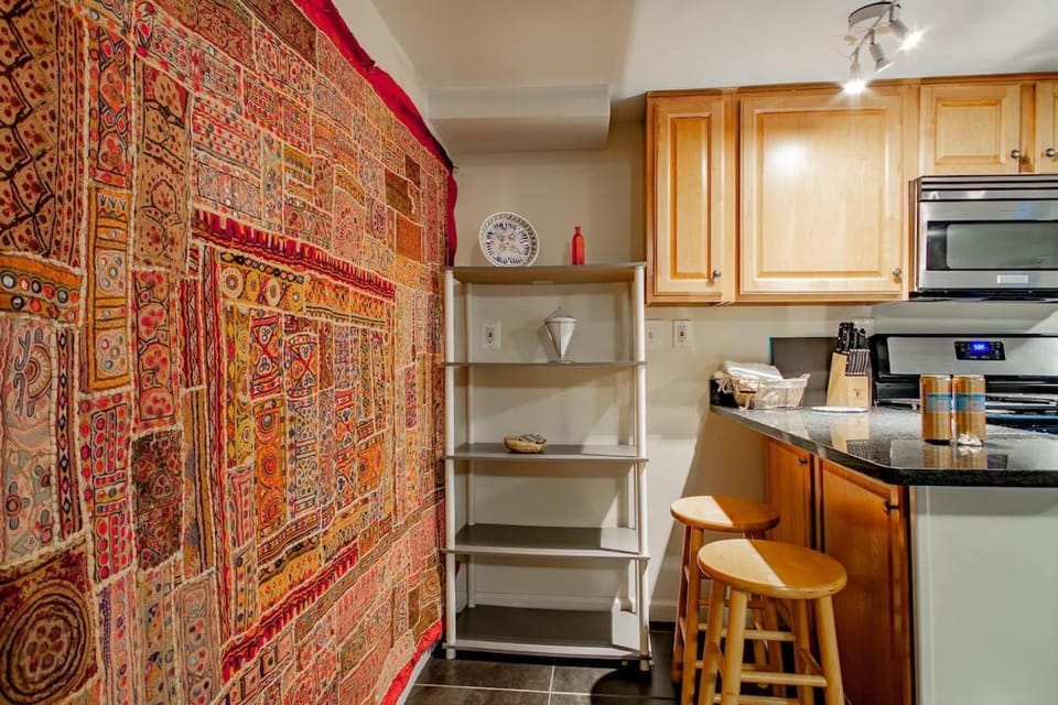 Rest Easy in this Bloomingdale English Basement Apartment in District of Columbia
