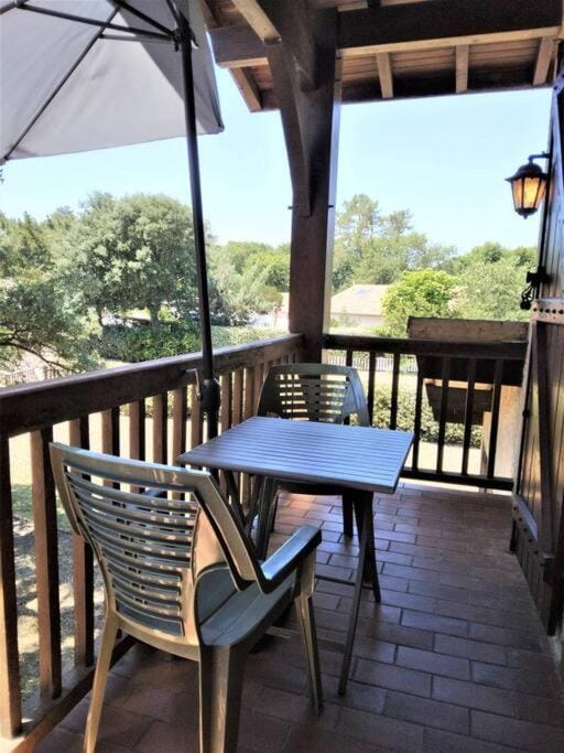 Day, View (from property/room), Balcony/Terrace, Dining area