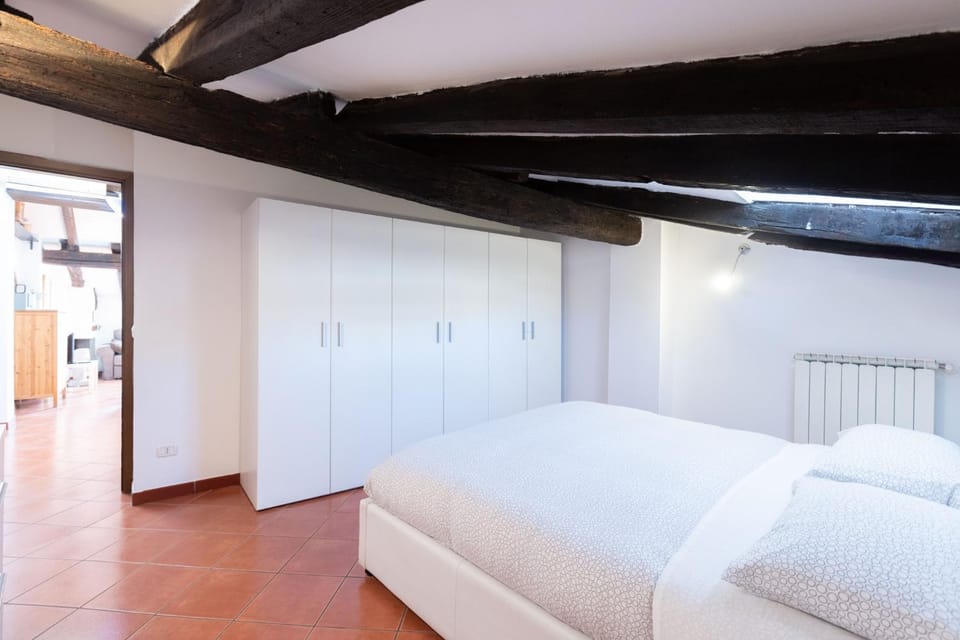 Bed, Photo of the whole room, Bedroom, wardrobe