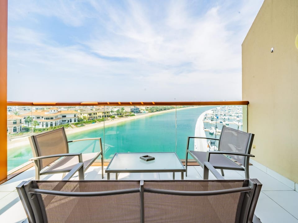 View (from property/room), Balcony/Terrace, Sea view