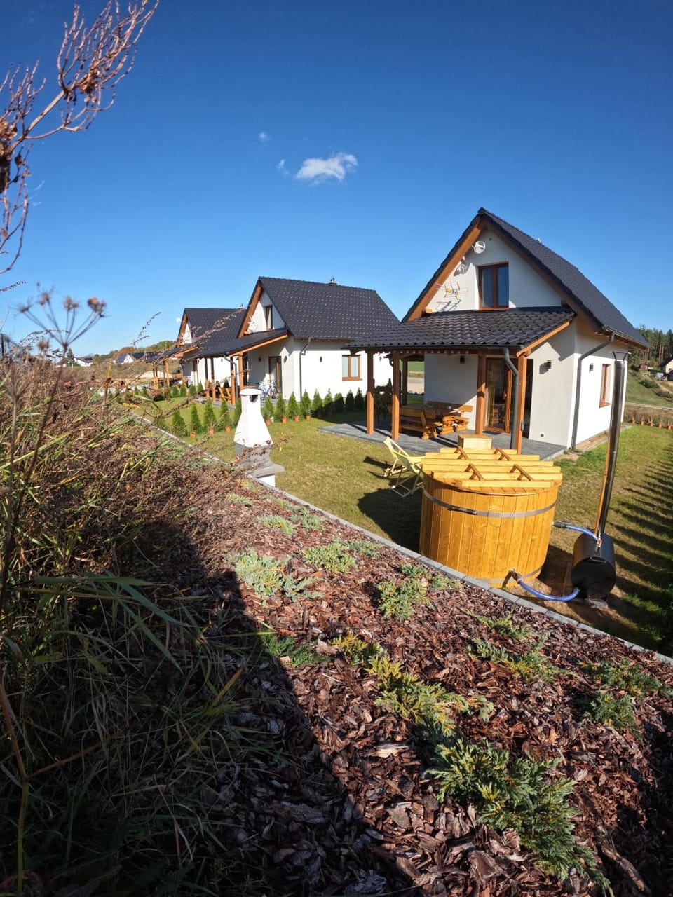 Property building, Spring, Natural landscape, Garden, Garden view