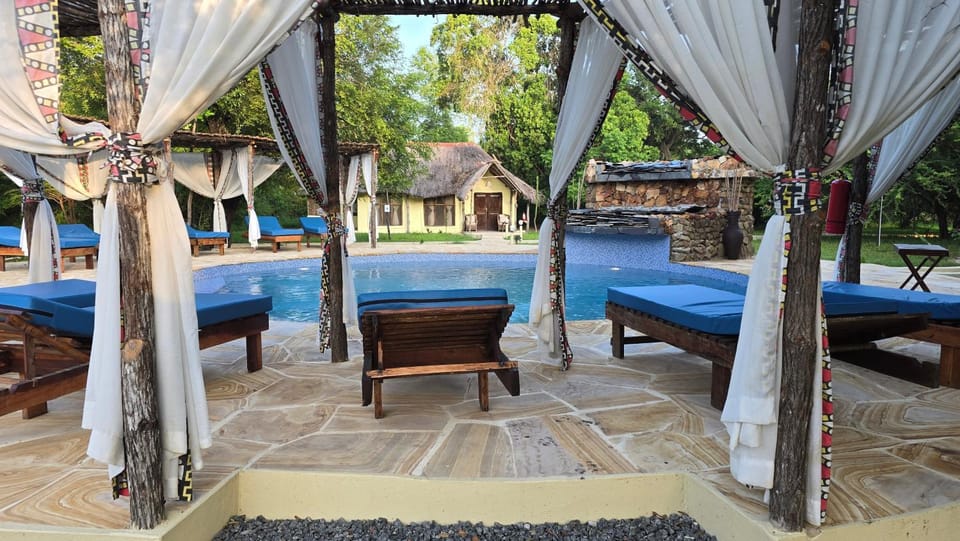 Swimming pool