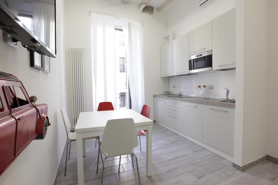 Kitchen or kitchenette, Living room, Seating area, Dining area, minibar, pet friendly, stove