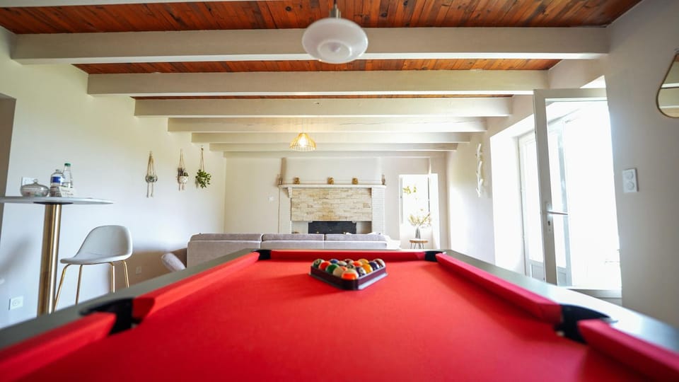 Billiard, Living room, fireplace