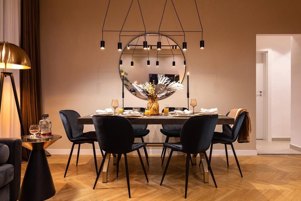 Living room, Seating area, Dining area