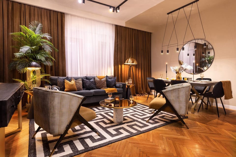 Living room, Seating area