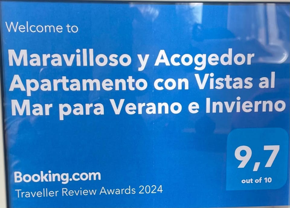 Benalmádena - Apartamento Vistas al Mar Terraza Gigante Verano e Invierno-Parking Apartment in Benalmadena