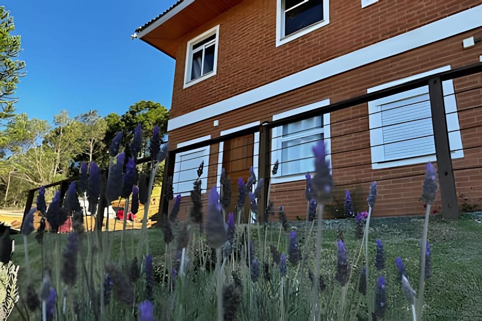 Suítes Saint Louis - Conforto do lado do centro turístico Apartment in Campos do Jordão