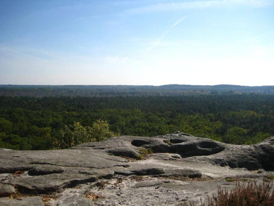 Nearby landmark, Natural landscape, Mountain view