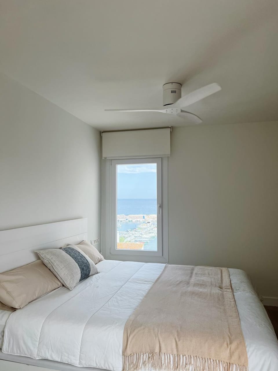 Bedroom, Sea view