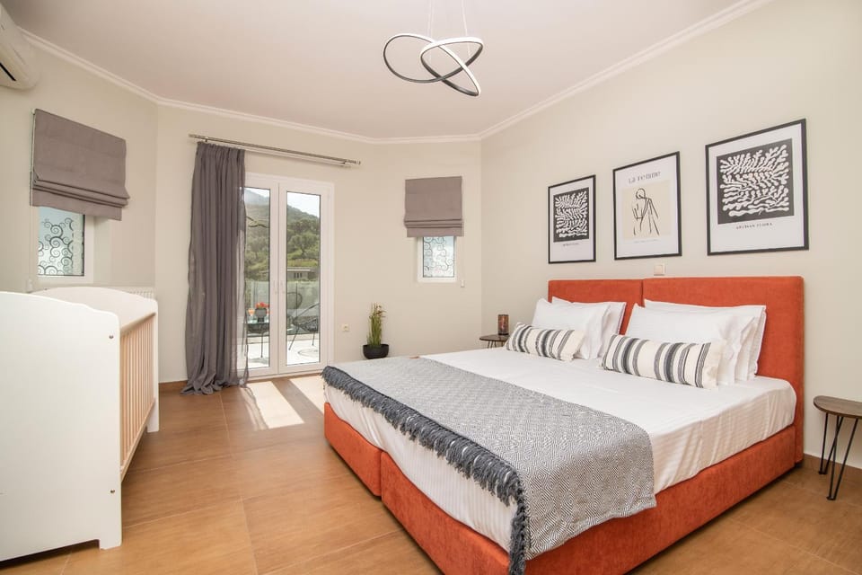 Bed, View (from property/room), Bedroom, cot, air conditioner