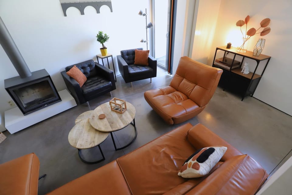 Aux Berges du Bocq House in Belgium