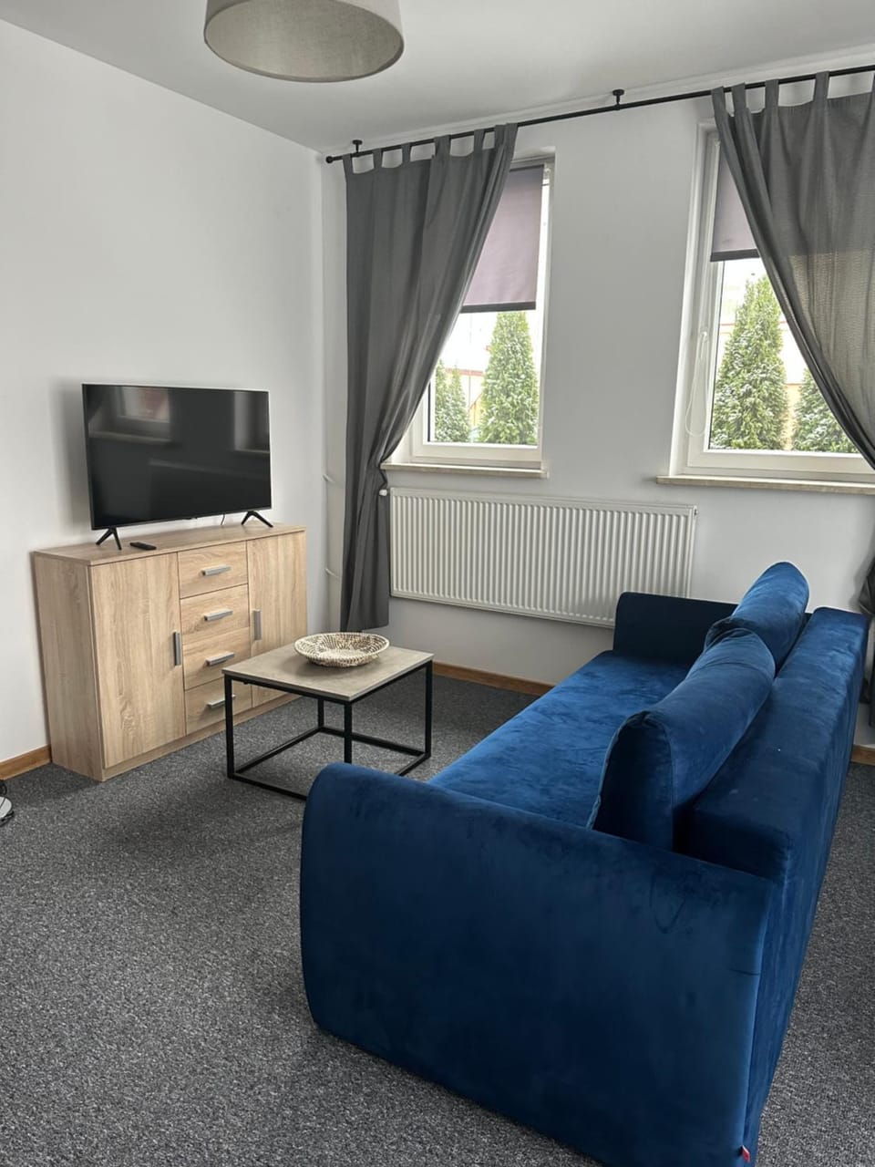 Communal lounge/ TV room, TV and multimedia, Living room, Seating area, Evening entertainment