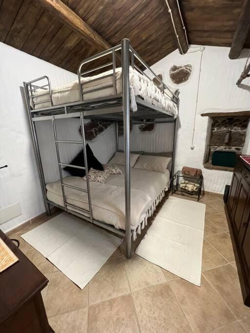 Bed, Photo of the whole room, Bedroom, bunk bed