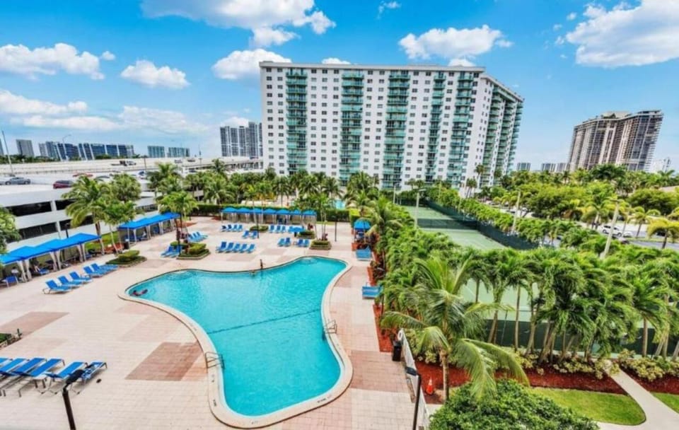 Property building, Swimming pool