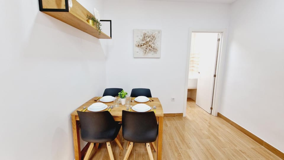 Seating area, Dining area