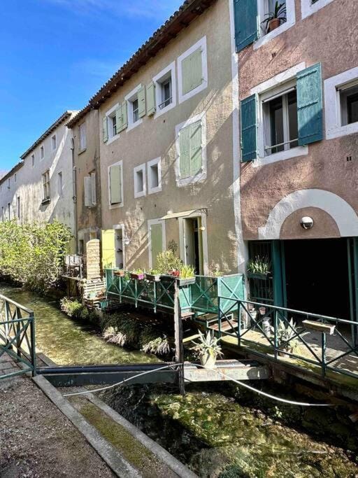 Lou Paseo : Appartement Brocante centre historique Apartment in L'Isle-sur-la-Sorgue