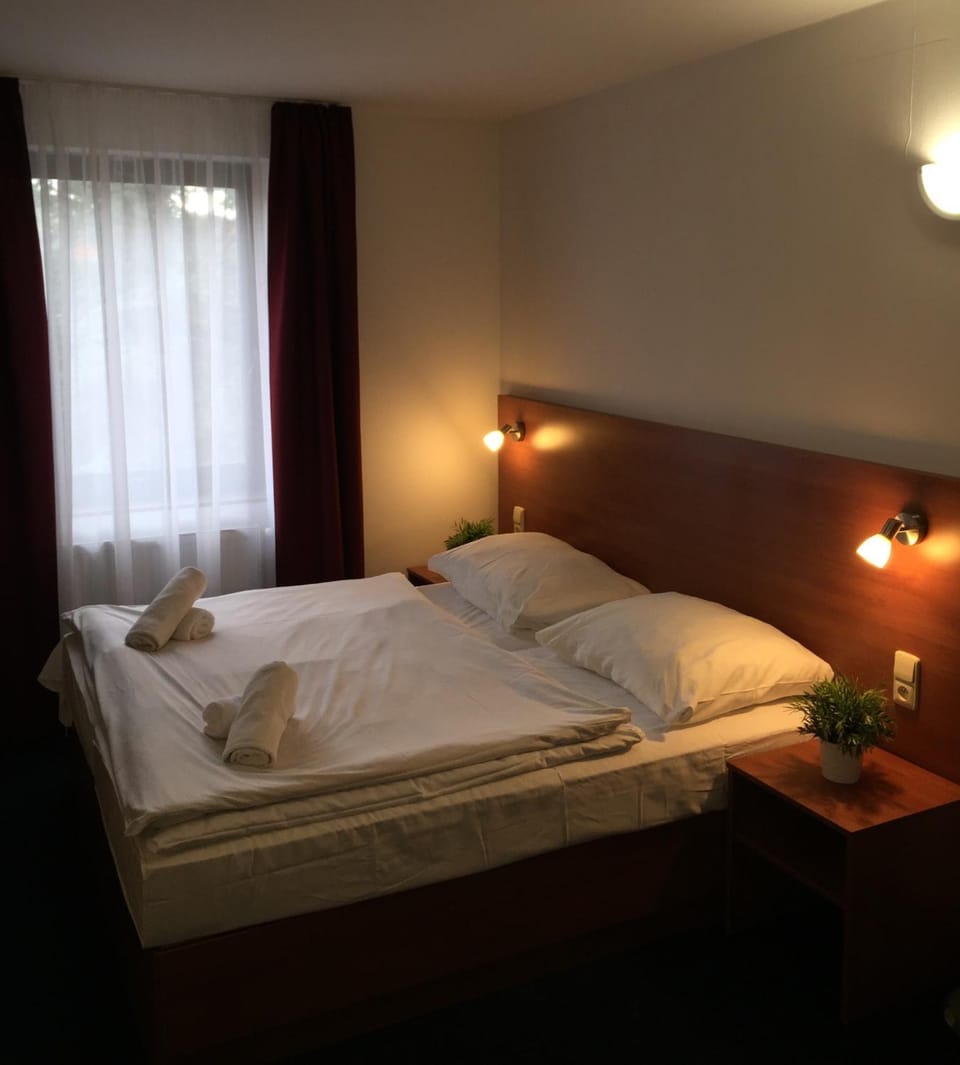 Day, Photo of the whole room