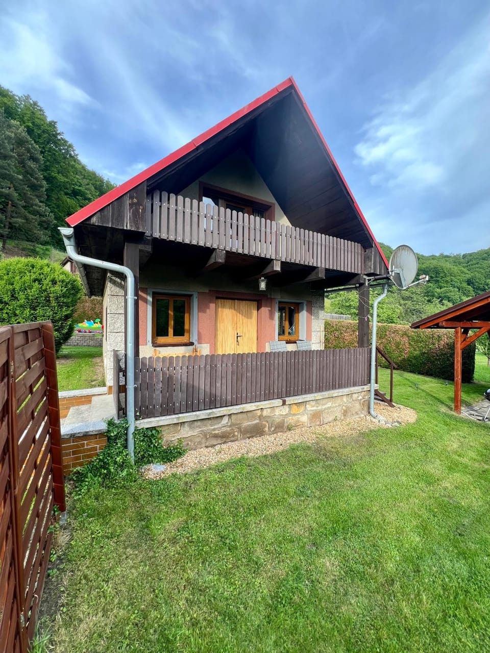 Chata v Bučinách House in Lower Silesian Voivodeship